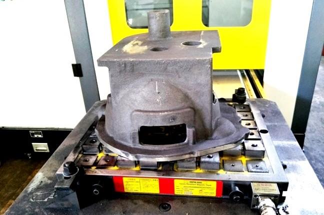 Fundição de braço robótico